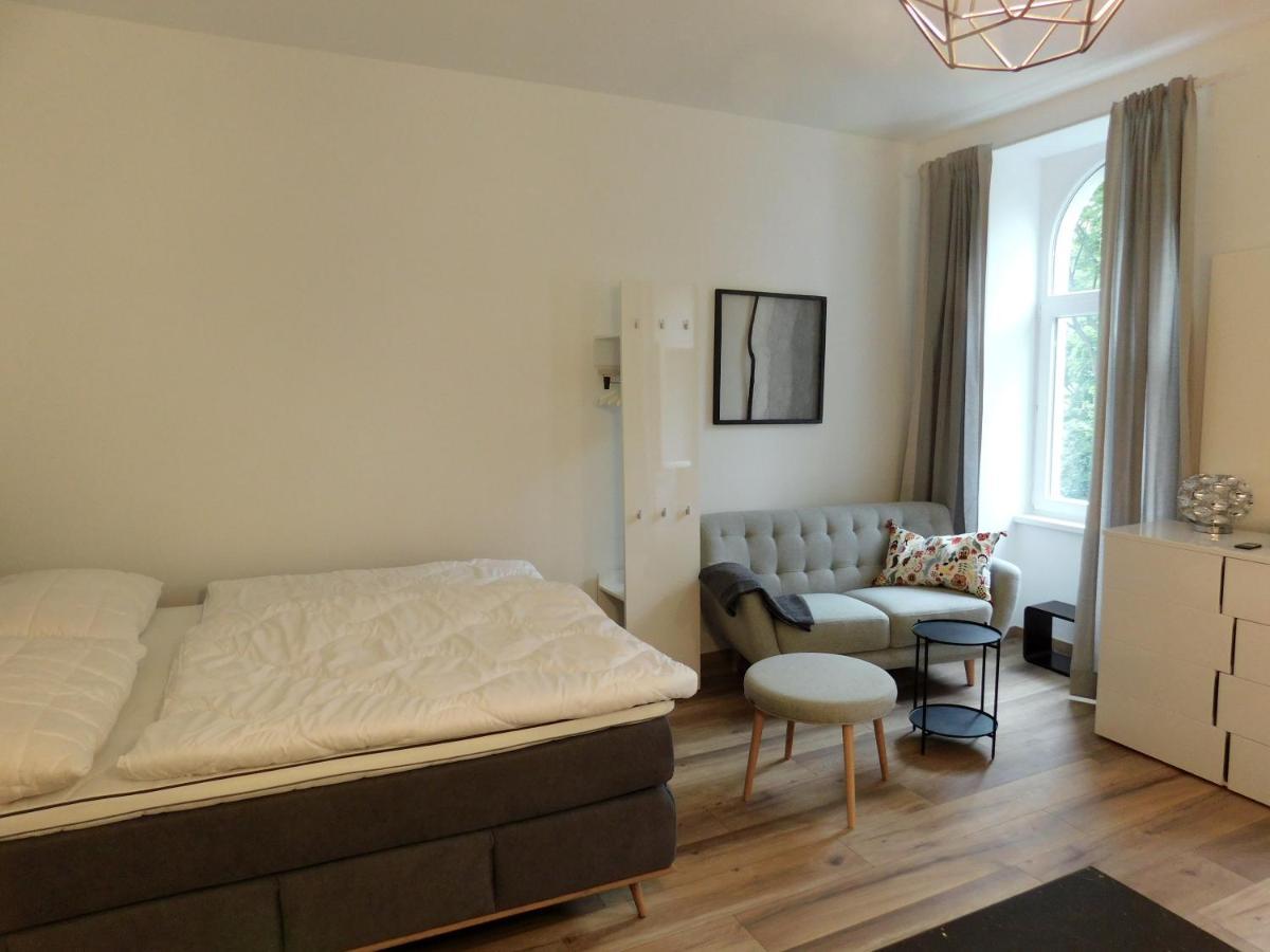 Max, Ruhige Sonnige Wohnung In Praternahe Viena Exterior foto