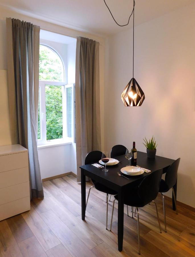 Max, Ruhige Sonnige Wohnung In Praternahe Viena Exterior foto