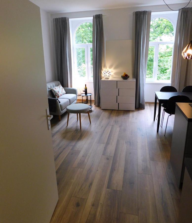 Max, Ruhige Sonnige Wohnung In Praternahe Viena Exterior foto